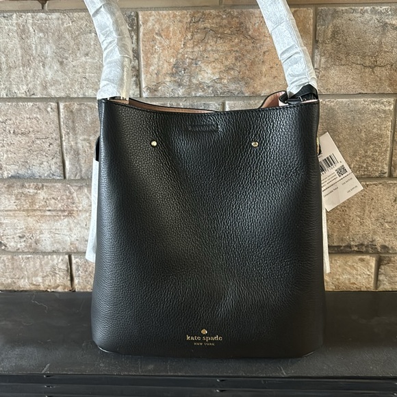 NWT Kate Spade large pebbles leather bucket - Picture 2 of 9